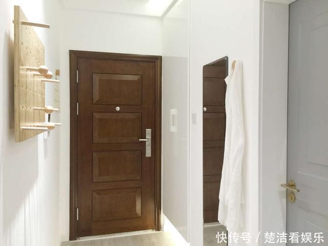 厨房|75平现代小清新空间，马卡龙色调温馨时尚，客厅镂空茶几精致唯美