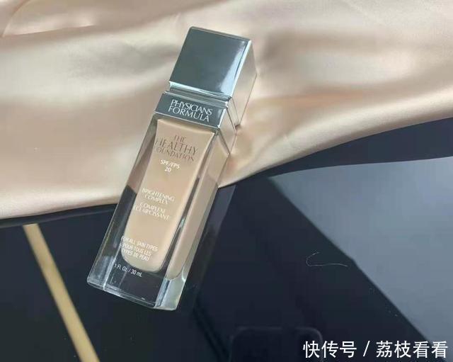 差评多,还卖很贵的粉底液!兰蔻薄纱是其一,YSL羽毛不遮瑕!