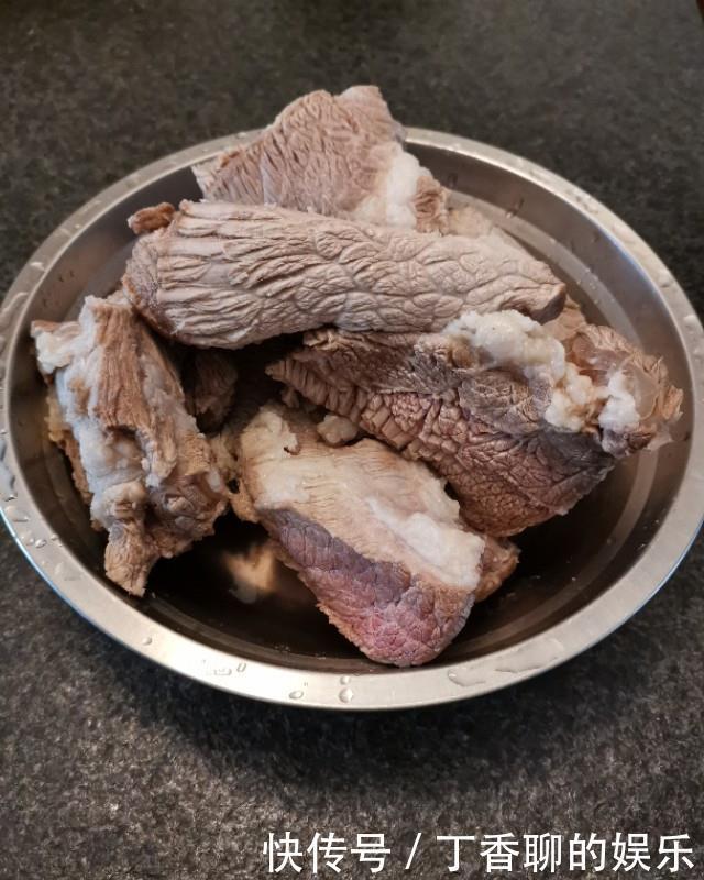 酱牛肉|酱牛肉的家常做法，跟从外面买的一样好吃！