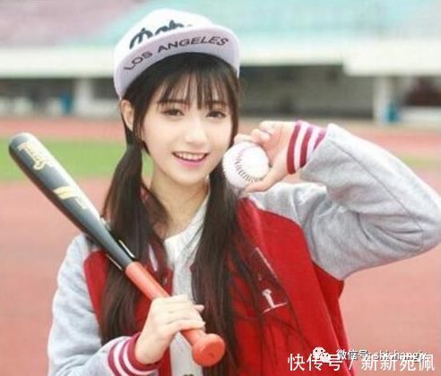 头发|学院风的女生发型扎发，好看自然又简单，特别唯美