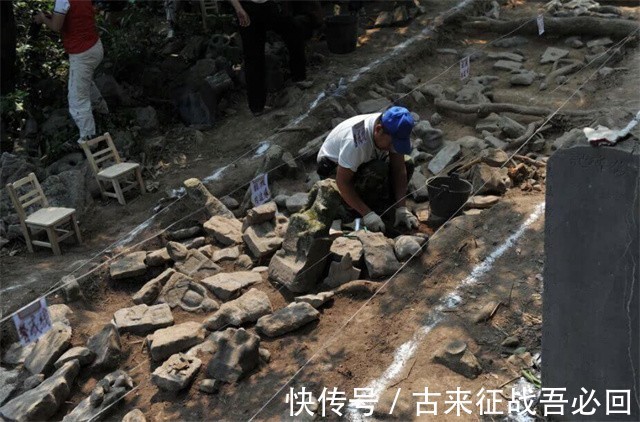 国家文物局|2010年湖南永州下暴雨，土中冲出奇异雕塑，专家：规模超过兵马俑