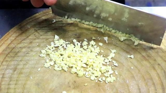 维c片|很多人都不懂这蔬菜维C含量最高,是番茄的10多倍,一斤才2块钱