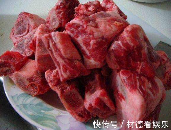 老板|买排骨时，精明人从来不挑“3种”，老板看着贼心疼