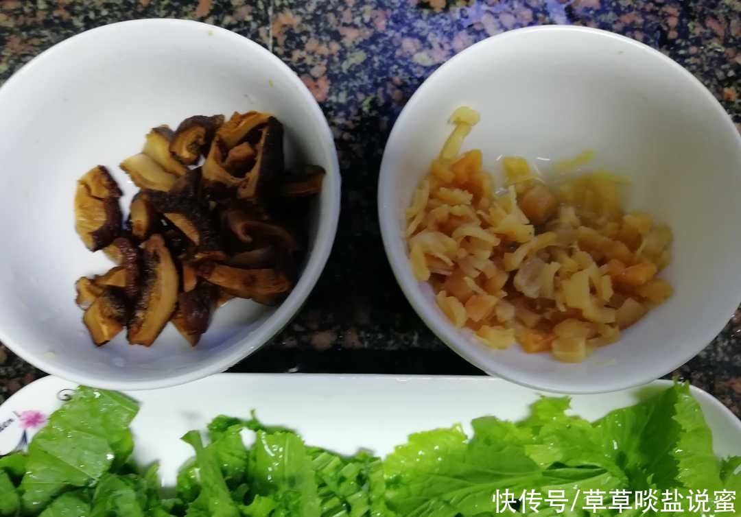  好吃|越是寒冷，芥菜越好吃，芥菜炒饭，冬季应时美味