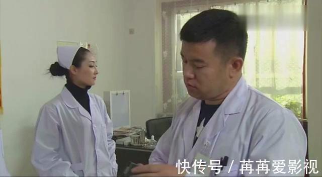 保姆|女儿2岁了还不会走路,父母带去医院检查,医生却轻声说:报警吧