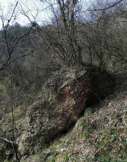 马仁奇峰背面不远处竟还有这么一座神秘未开发的山