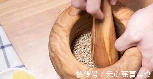食用盐|香气美味的猪肚包鸡，一口鲜香，两口满足！