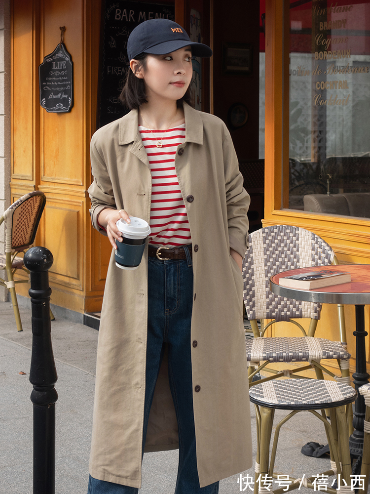 搭配|40岁女人穿风衣要“大气”,get这4个搭配重点,气质不俗反而高级