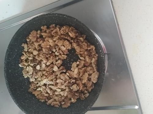 黑芝麻|白发最怕这食物,做一锅能吃1个月,头发乌黑有光泽,白发变少了