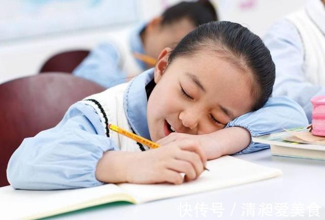 孩子|“强迫式午睡”一年,孩子不长个儿了?医生:错过激素分泌最佳期