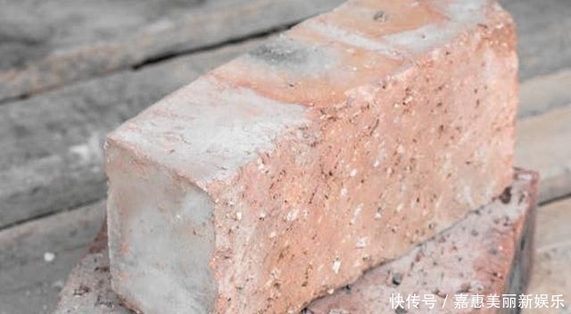 黏土|板砖的历史，红色的砖和青色的砖，储存着我们对以往的记忆
