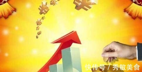 孩子|“把金项链留下”1岁宝宝紧抓住姥爷的金项链,下一秒萌翻网友