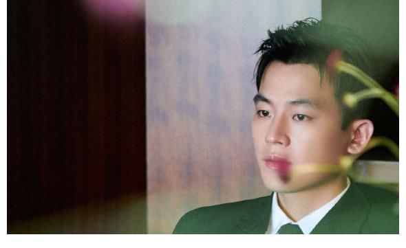 周也|一问一答：赵丽颖提携周也？欧豪在正剧圈很抢手？沈梦辰转型演员？