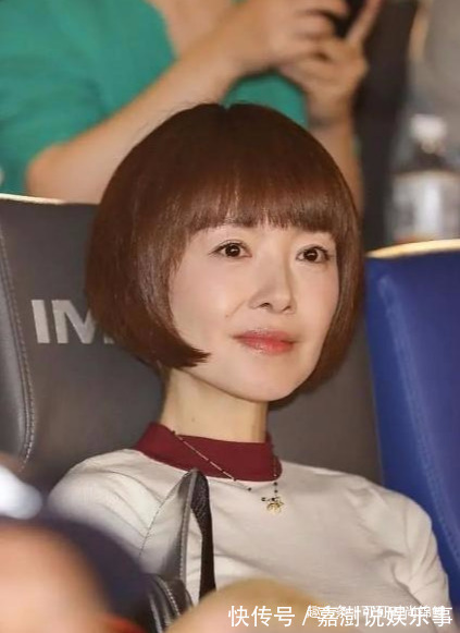 烫发 奔四奔五的女人,尽量别弄这“3种”发型,老气横秋不说,还伤发