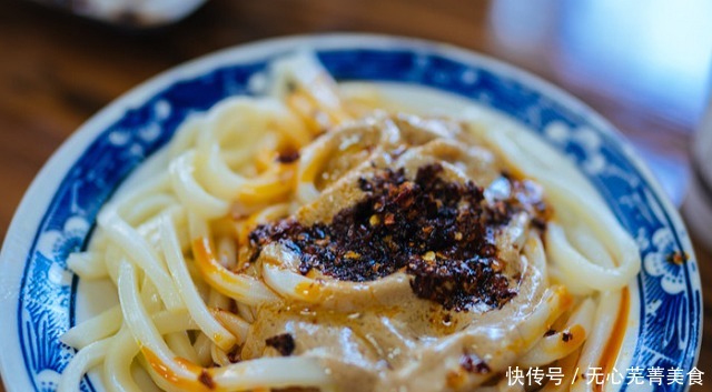 煎饼卷菜|夏天到西安旅游，有哪些让人胃口大开的美食当地导游给出答案！