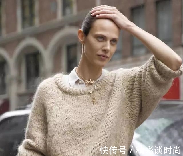 穿搭 毛衣与不同配饰的穿搭技巧，整体Look看起来更精致，让你站稳C位