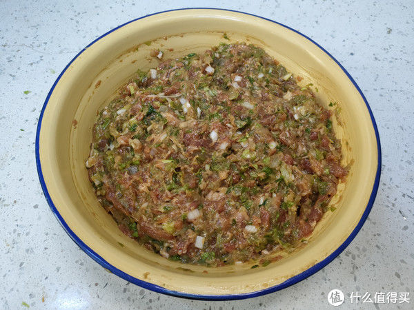 白菜|猪肉白菜馅饺子怎么做才好吃?教你饺子店做法,流油流汁特美味