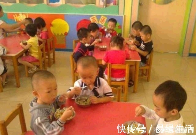 取名|爸爸姓袁,给孩子起了个名字,妈妈在幼儿园一喊全班都逃走了