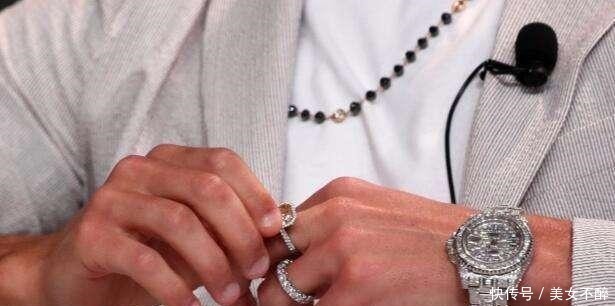 细扒C罗奢华珠宝:百万镑钻石表闪瞎眼 乔妹一只手值72万镑