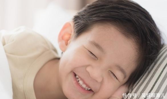 睡眠质量|“长个先长脚”，现在孩子普遍脚大，真能长高个吗看后就明白了