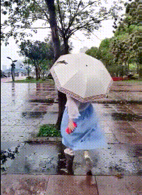 |搞笑动图:沙雕同学回宿舍快速上床睡觉!