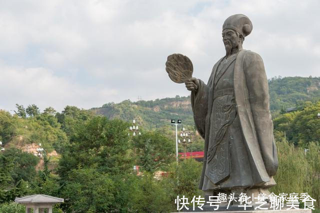大蒜|今天才知道，保存大蒜这么简单，一年不发芽，还能做出如此美味