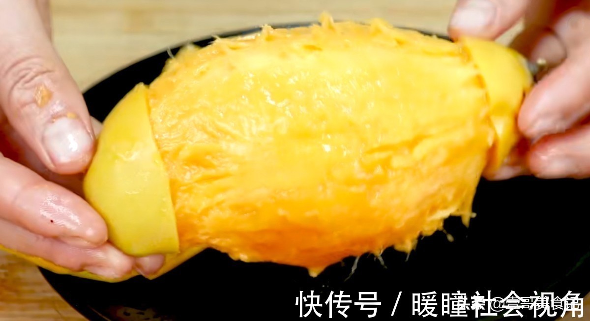 果肉|今天才知道，原来剥芒果这么简单，只需一根筷子，不脏手不流汁