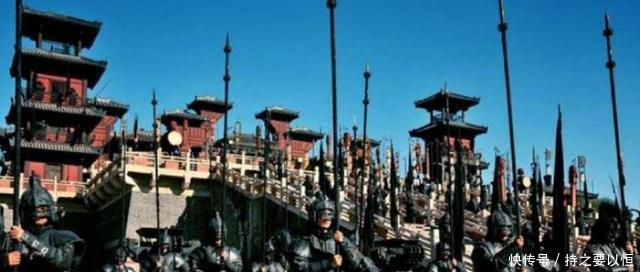 觊觎|史上最顽强小国，曾被大国觊觎，坚挺挺了60年仍屹立不倒！