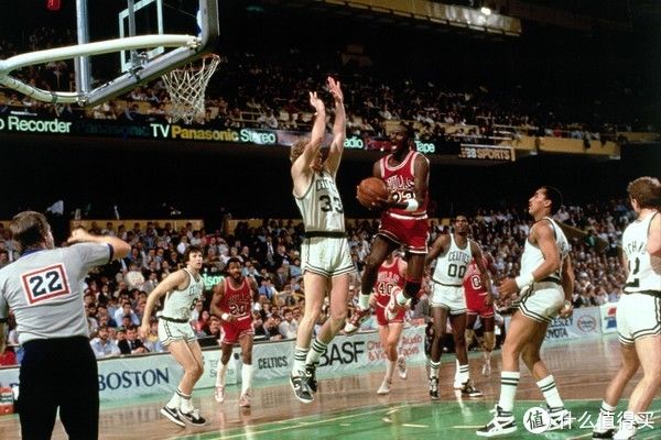 史上最成功的个人标志，Air Jordan「Jump Man」背后的故事