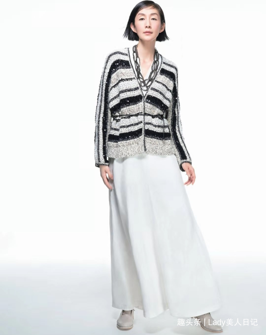 睿智型|为什么睿智的女人更厉害深度解析“大女人风”造型,权威有气场