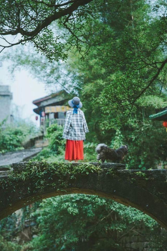 江南烟雨|25个适合一个人小住的安静古镇，累了就去走一走