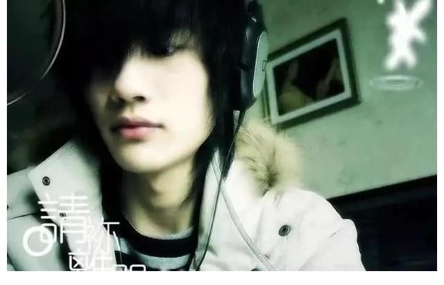 天才歌手|許嵩丨天才歌手的降維打擊，蚊子咬我一口，我不能去咬蚊子