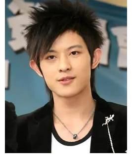 李響|《披荊斬棘》“問(wèn)題”哥哥群像：有人死賴(lài)著不走，關(guān)鍵時(shí)刻見(jiàn)人品