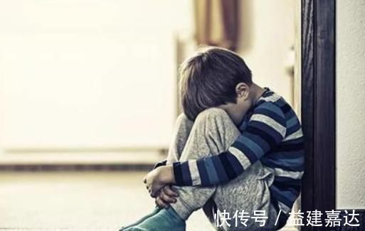社交|宝宝被欺负后,妈妈的做法,教会了孩子用“智慧”社交处世