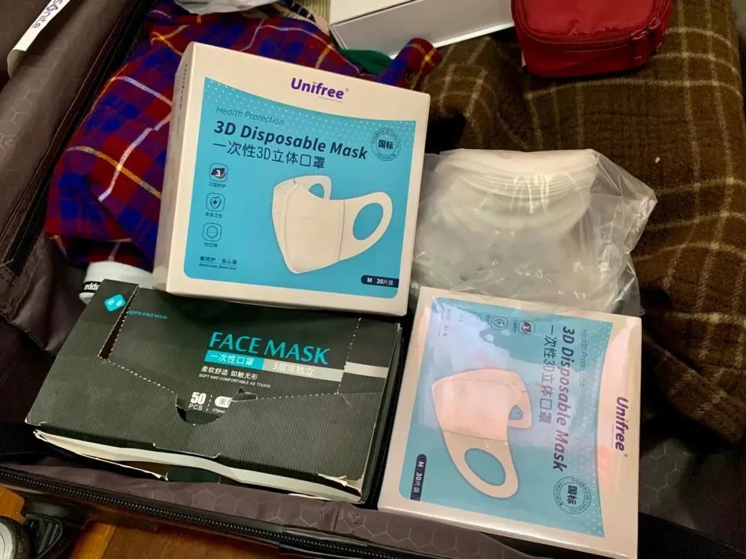 哆啦被巴彦淖尔父母塞满的行李箱，都装了啥