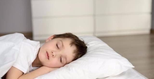 生长激素|早上叫孩子起床时,尽量晚于这个时间点,是长身高的关键期