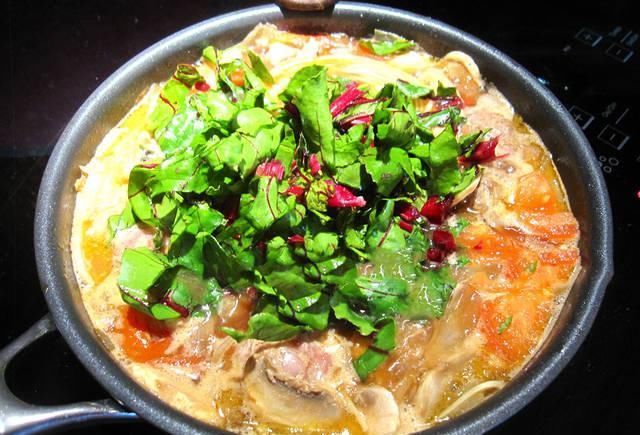 好吃|肉丸和面条一起做,原来这么好吃,我家一周吃5次,上桌汁都不剩