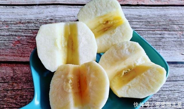  年夜饭，大鱼大肉吃腻了，苹果和它做开胃小菜，酸甜爽口又解腻