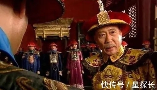 中国国旗$这个小国没国旗,想用中国国旗代替,遭反对后在国旗上写8个汉字