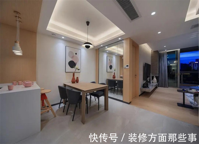 装修|134平现代简约风三居室,大理石的悬空电视柜装饰画很有特色