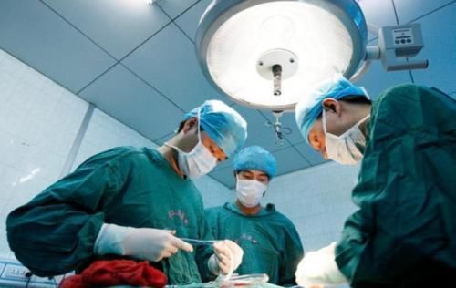 小张|27岁硕士感冒七天后，肝衰竭“离世”，这2种感冒药不能一起服用