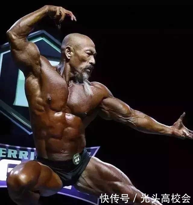老年人|64岁成为健身专家,他的健身事迹告诉你,老年人也能活得同样精彩