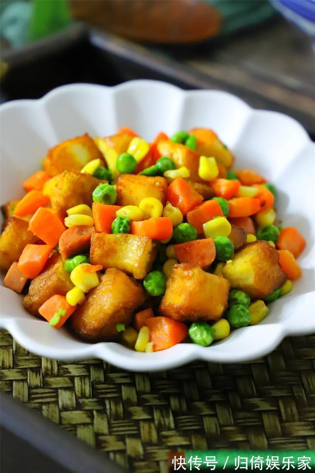 剩馒头新吃法,做成10分钟快手早餐,酥脆可口,好吃又营养