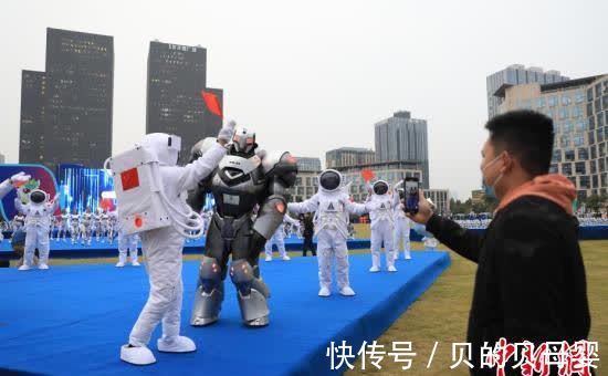 郑州|全国“双创”周郑州主会场科技感十足