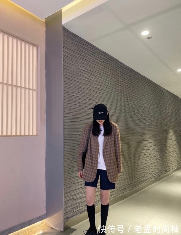 西装|西装+短裤,显瘦又气质,穿西装也不再死板