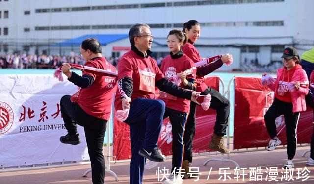 入学|入学仅3个月，丁宁当选北大学生年度人物，退役后仍排名世界第六