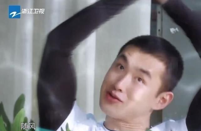 压板 原来跑男最难的游戏不是指压板,也不是撕名牌,难到连李晨都主动放弃