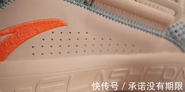 实战 三百块入手国产好鞋!设计大升级 配置不逊色千元旗舰款!