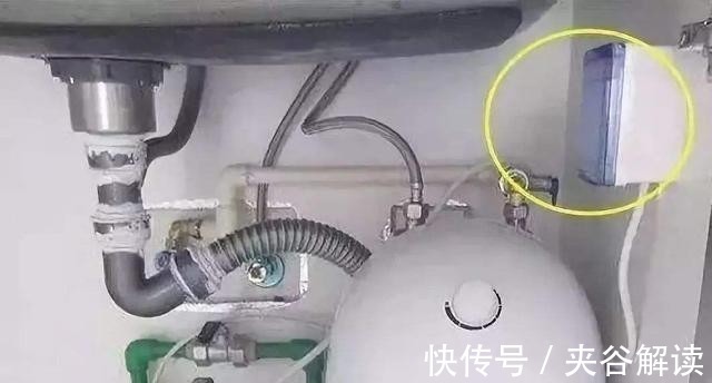 台面|资深电工老师傅提醒:家里这7个地方一定要装插座,宁多勿少!