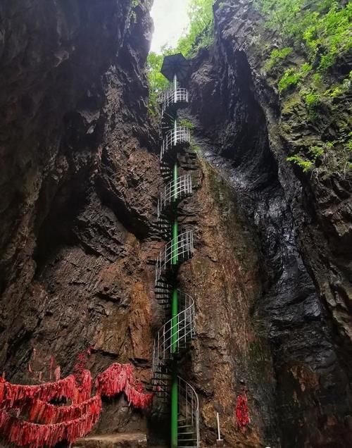 醉美房山四月天，莫负好时光，房山这个地方也太美了吧